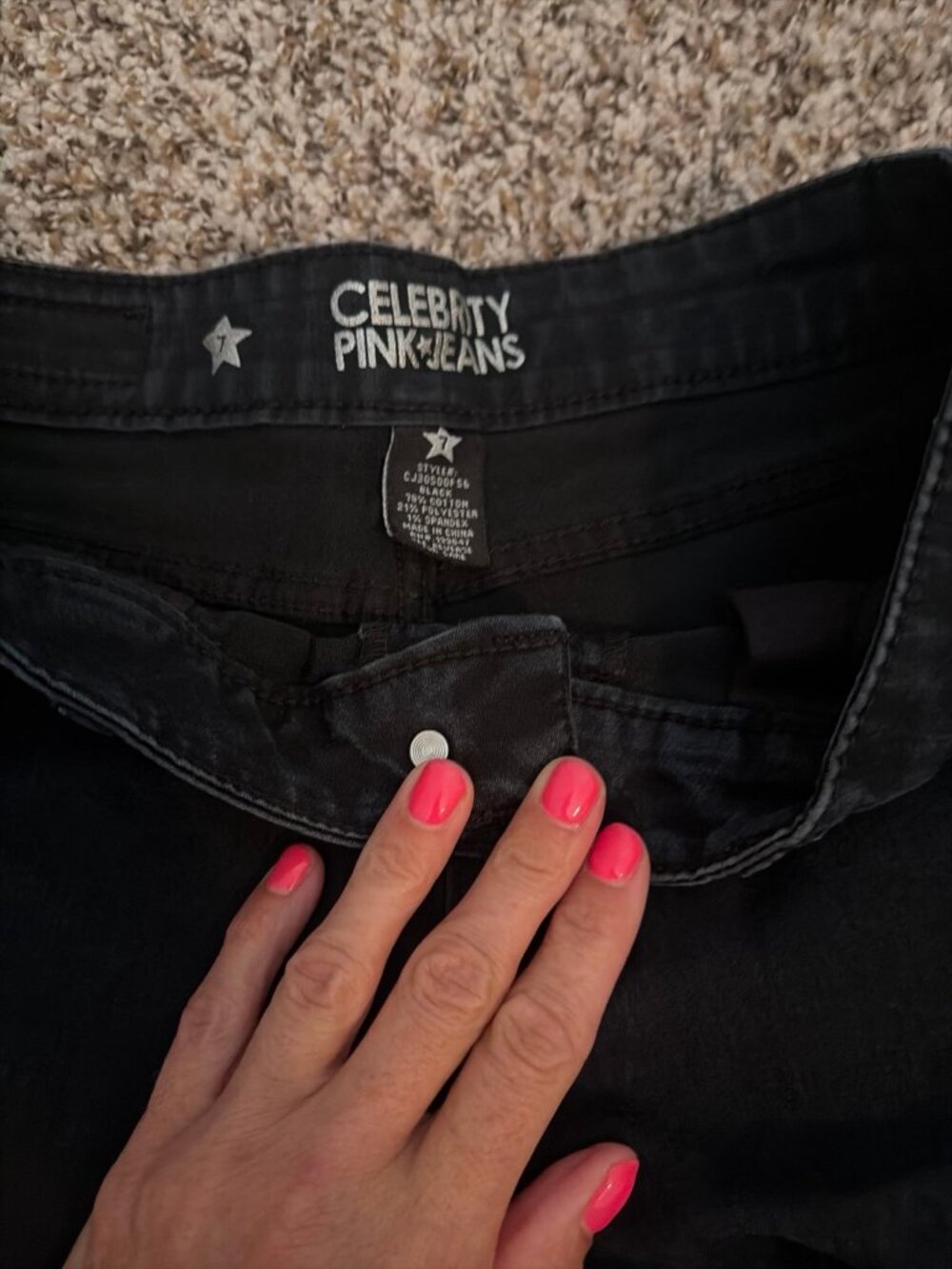Shorts - Picture 2 of 3